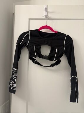 Black Long-Sleeve Crop Top with Buckle Detail